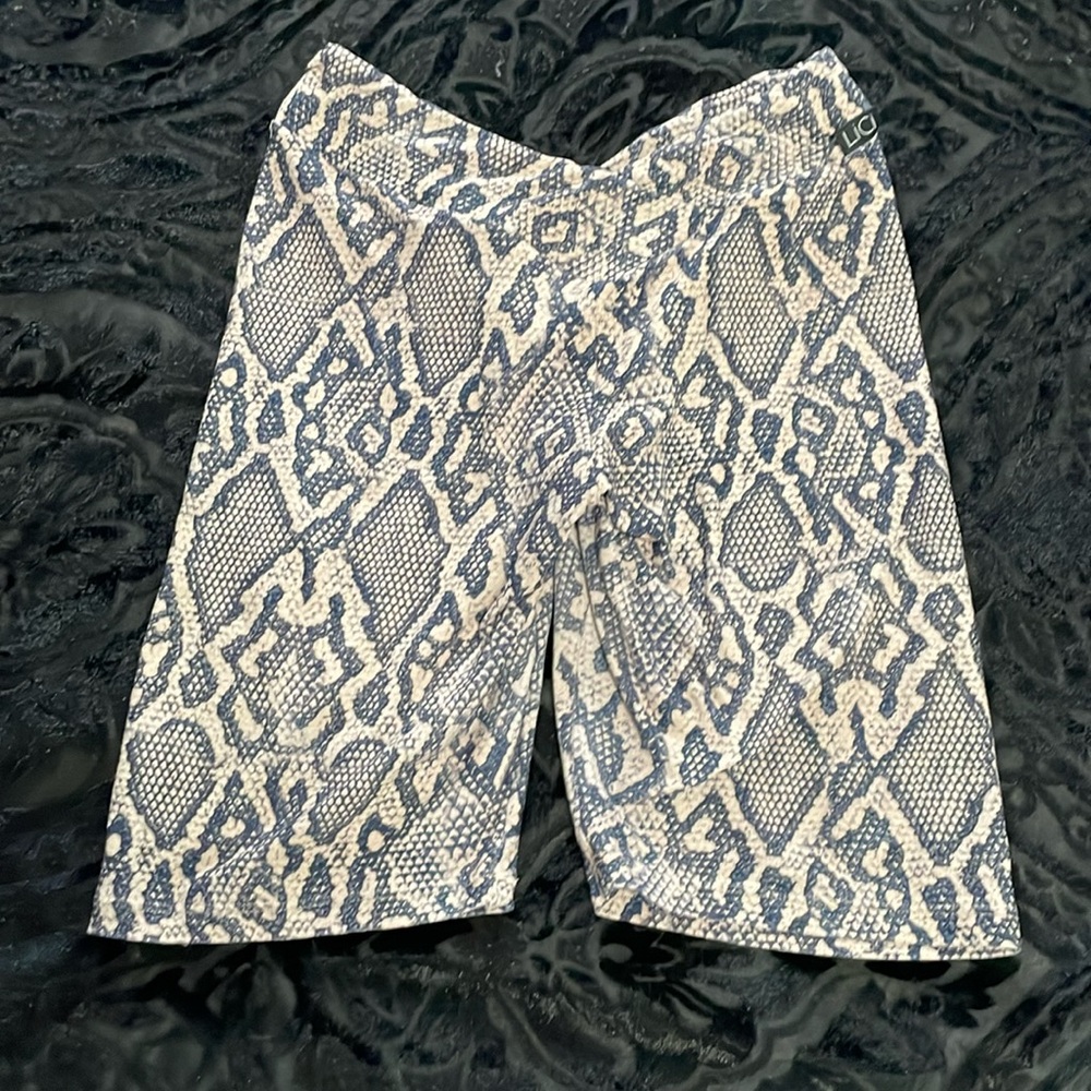 LiCi fit biker shorts